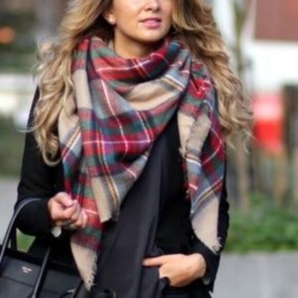 Accessories - Oversized Blanket Scarf